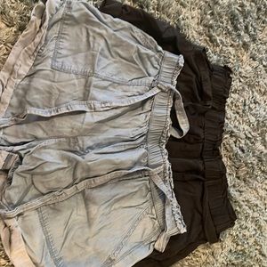 thin tied American eagle shorts